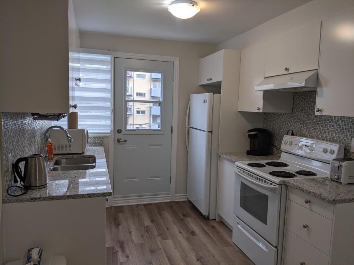 3 BDR appartement,WiFI,Netflix free parking Montréal Buitenkant foto
