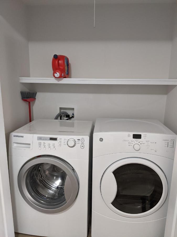 3 BDR appartement,WiFI,Netflix free parking Montréal Buitenkant foto